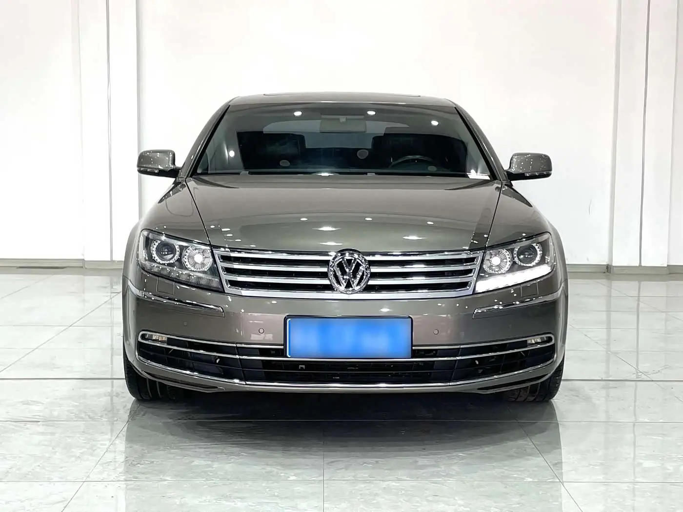 Volkswagen Phaeton 2016 — Фото 2/9