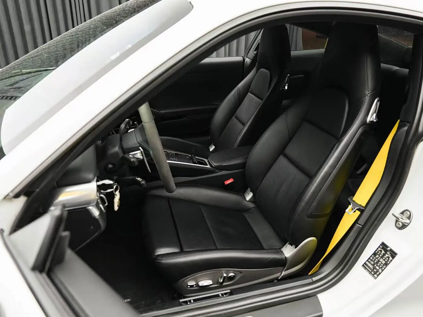 Porsche 911 2018 — Photo 7/9