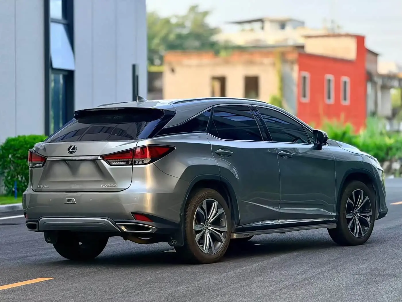 Lexus RX 2020 — Photo 8/10