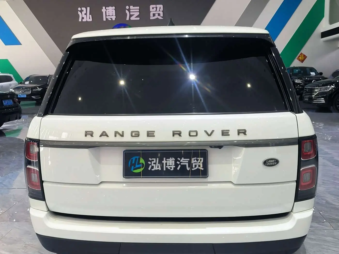 Land Rover Range Rover 2020 — Photo 18/19
