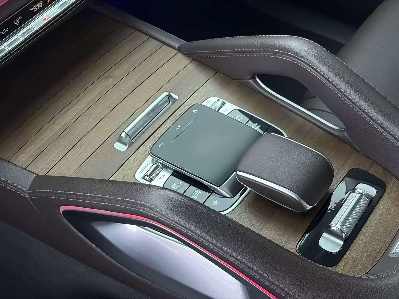 Mercedes-Benz GLE 2019 — Photo 16/20