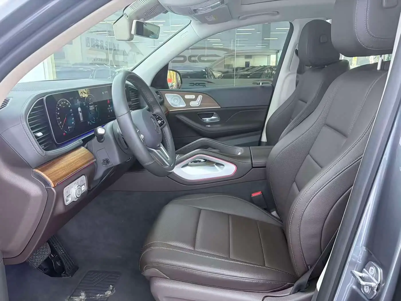 Mercedes-Benz GLE 2019 — Photo 11/20