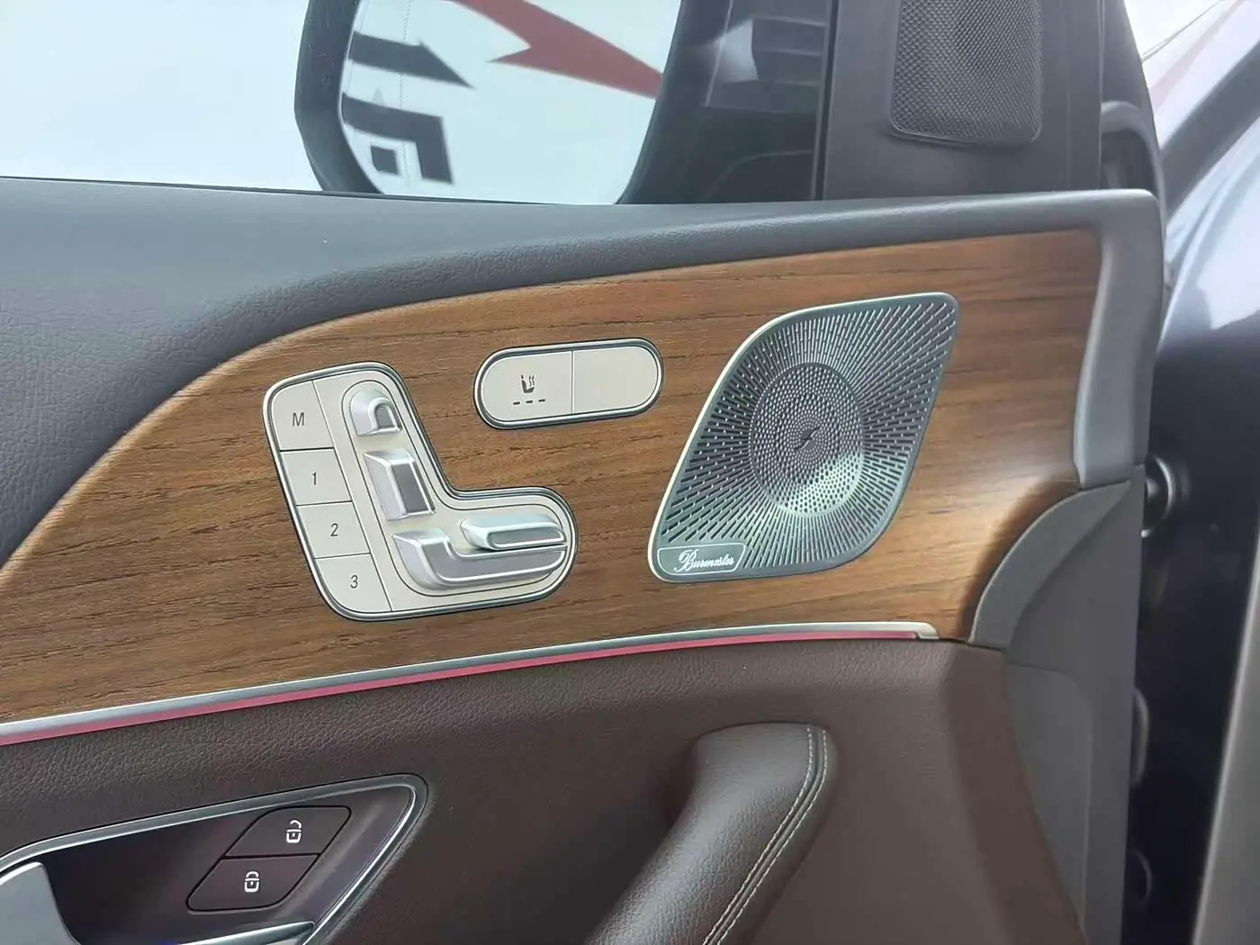 Mercedes-Benz GLE 2019 — Photo 15/20