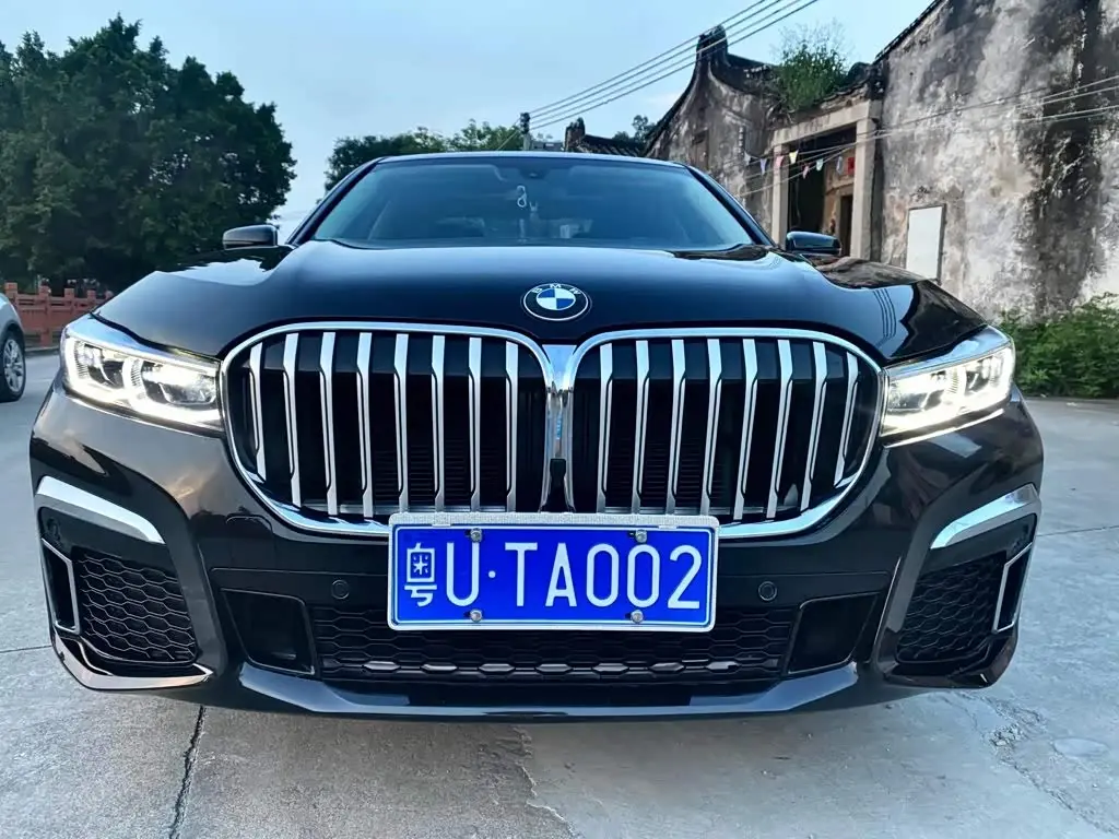 BMW 7 Series 2016 — Фото 4/20