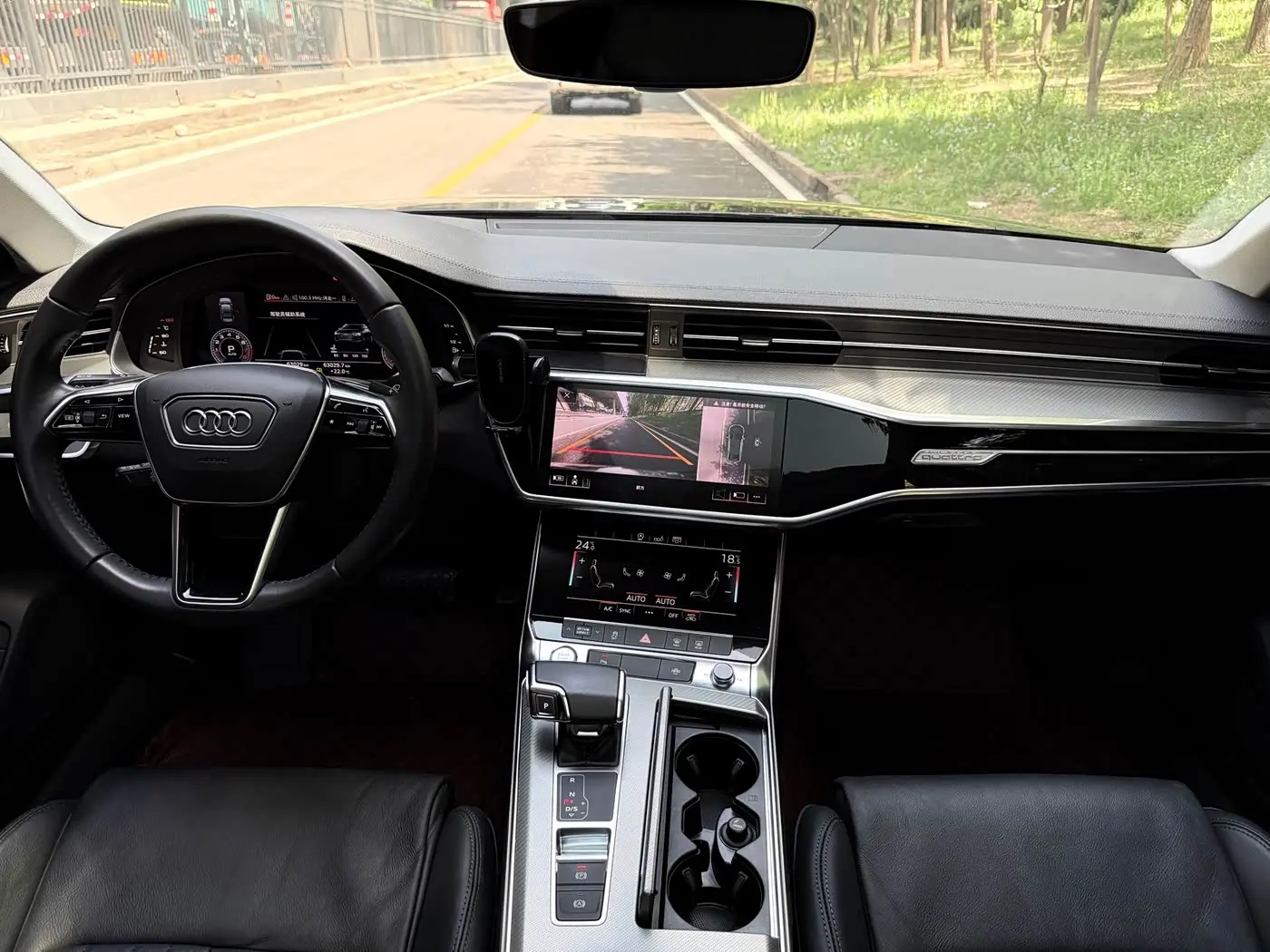 Audi A6L 2020 — Photo 13/20