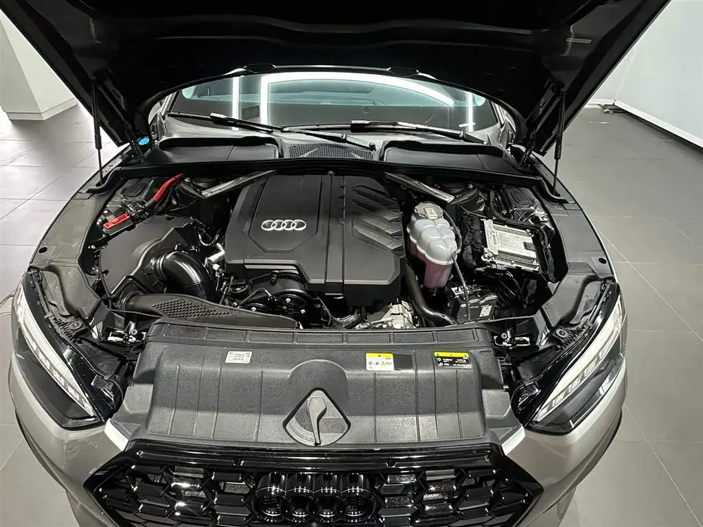 Audi A5 2025 — Photo 8/18