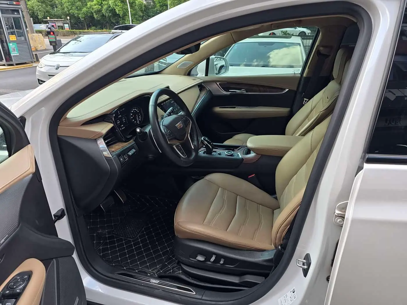 Cadillac XT5 2021 — Photo 3/7