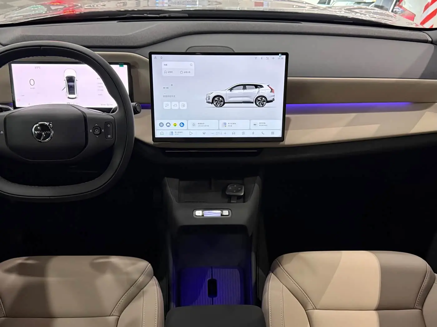 Volvo XC70 Plug-in Hybrid 2025 — Фото 11/18