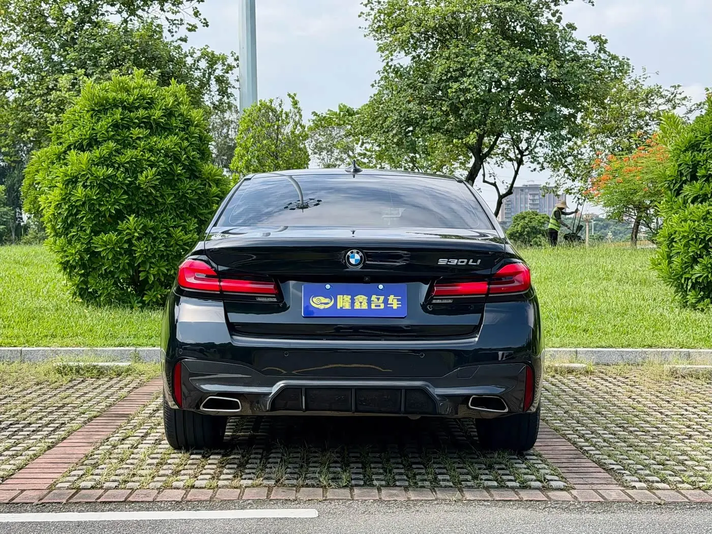BMW 5 Series 2023 — Photo 9/20
