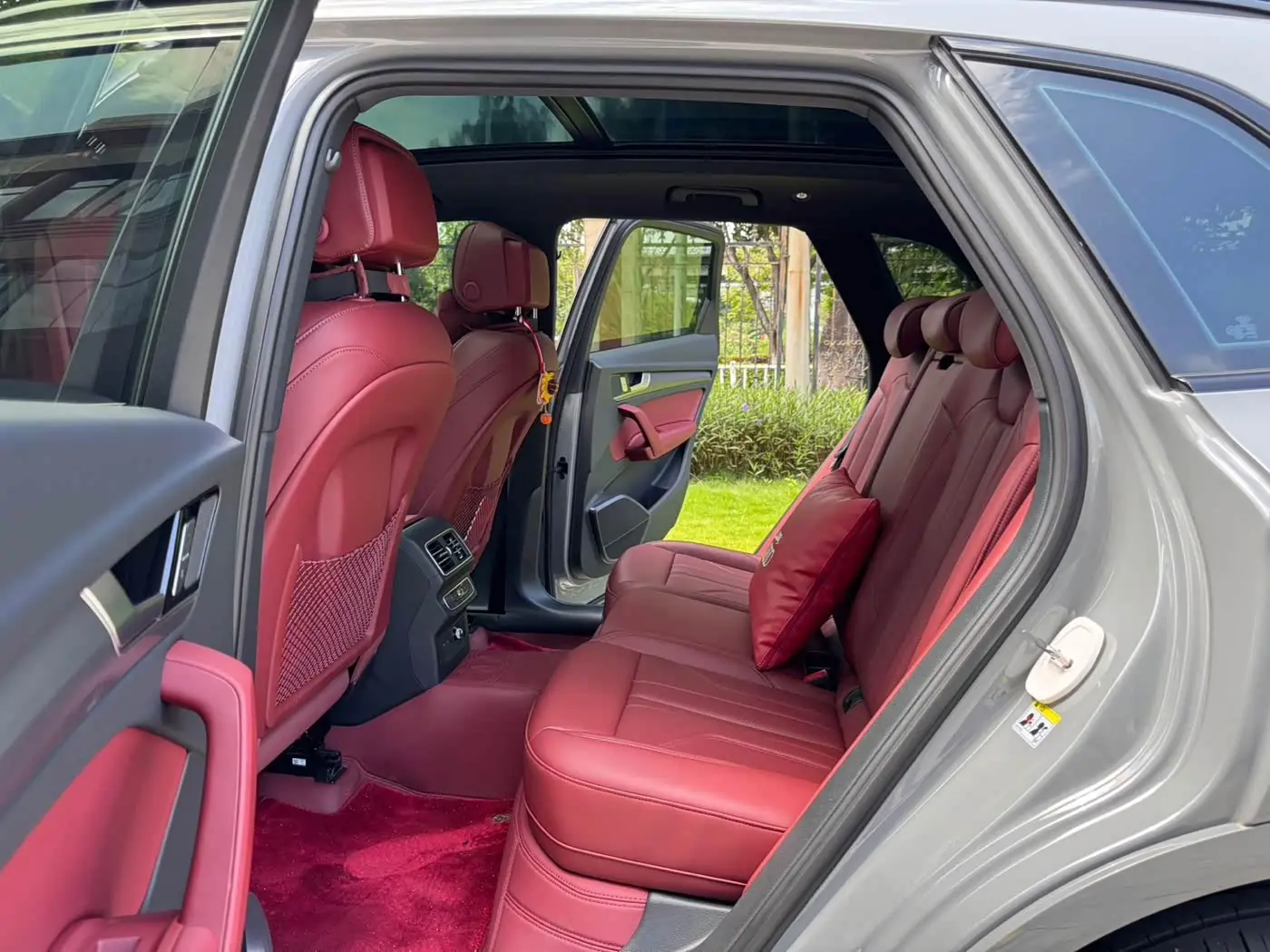 Audi Q5L 2025 — Şəkil 9/9