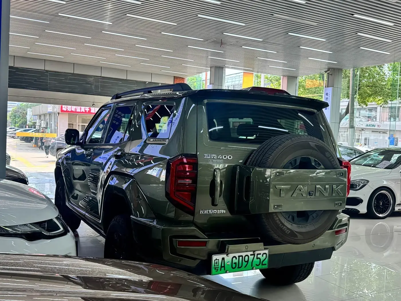 Tank 400 New Energy 2024 — Photo 4/9