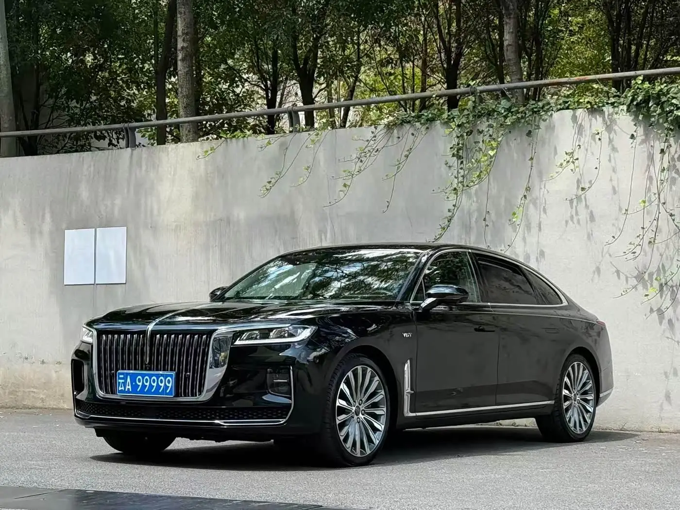 Hongqi H9, 2022
