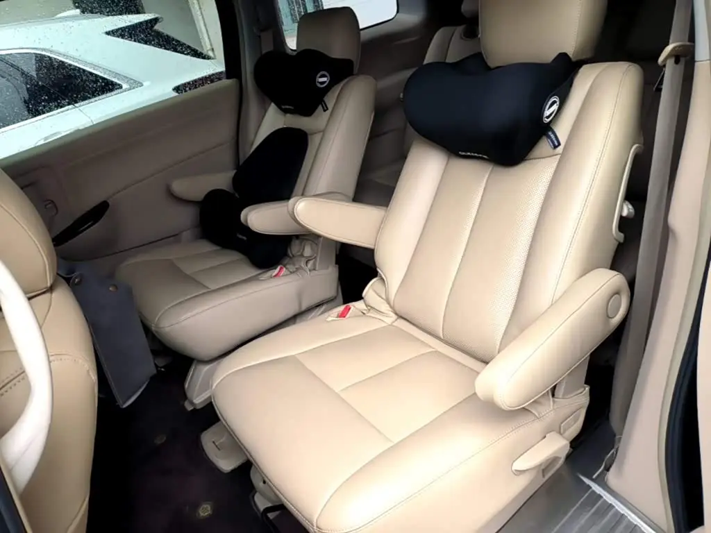 Nissan Quest 2016 — Фото 17/20