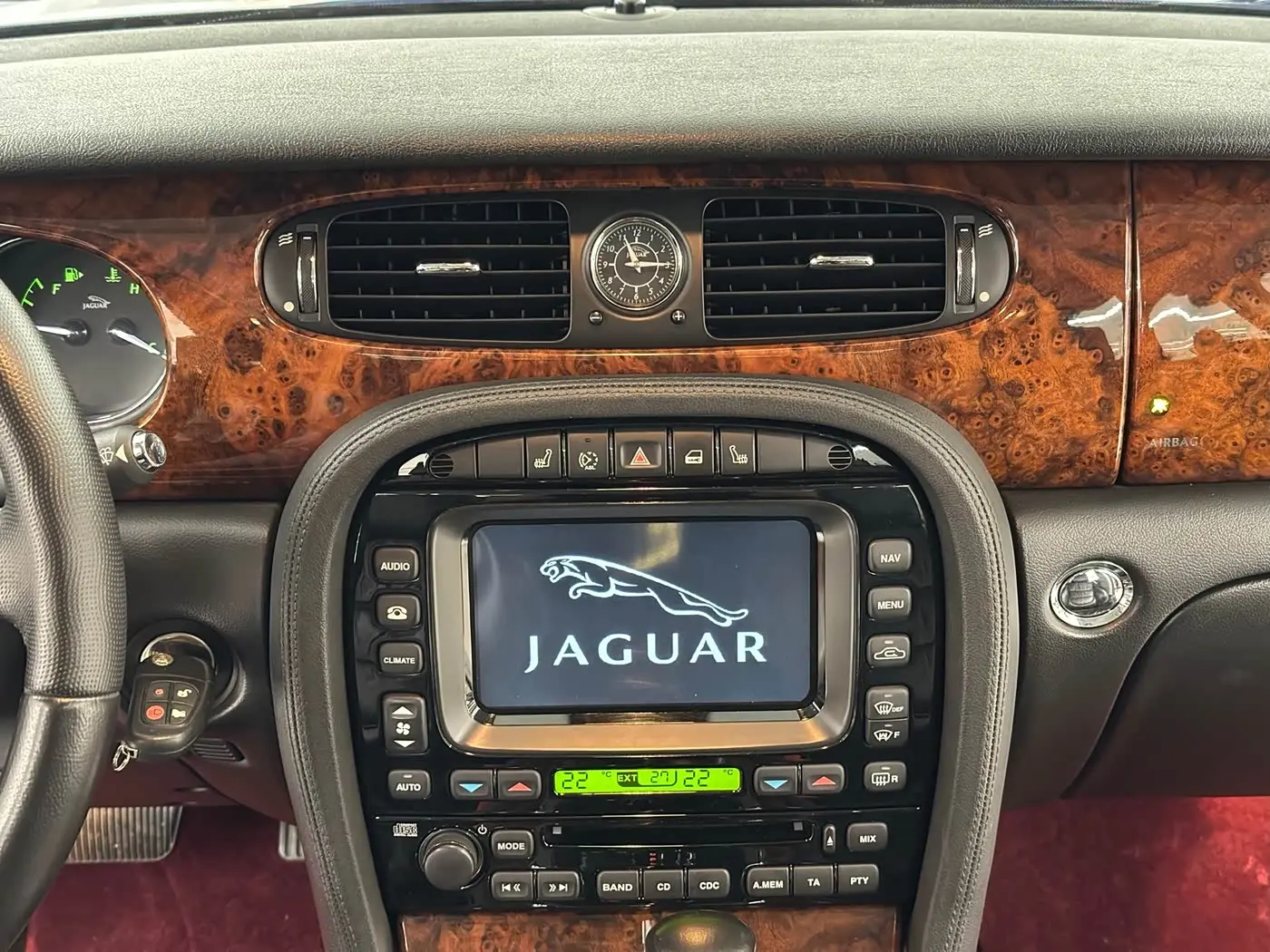 Jaguar XJ 2009 — Фото 20/20