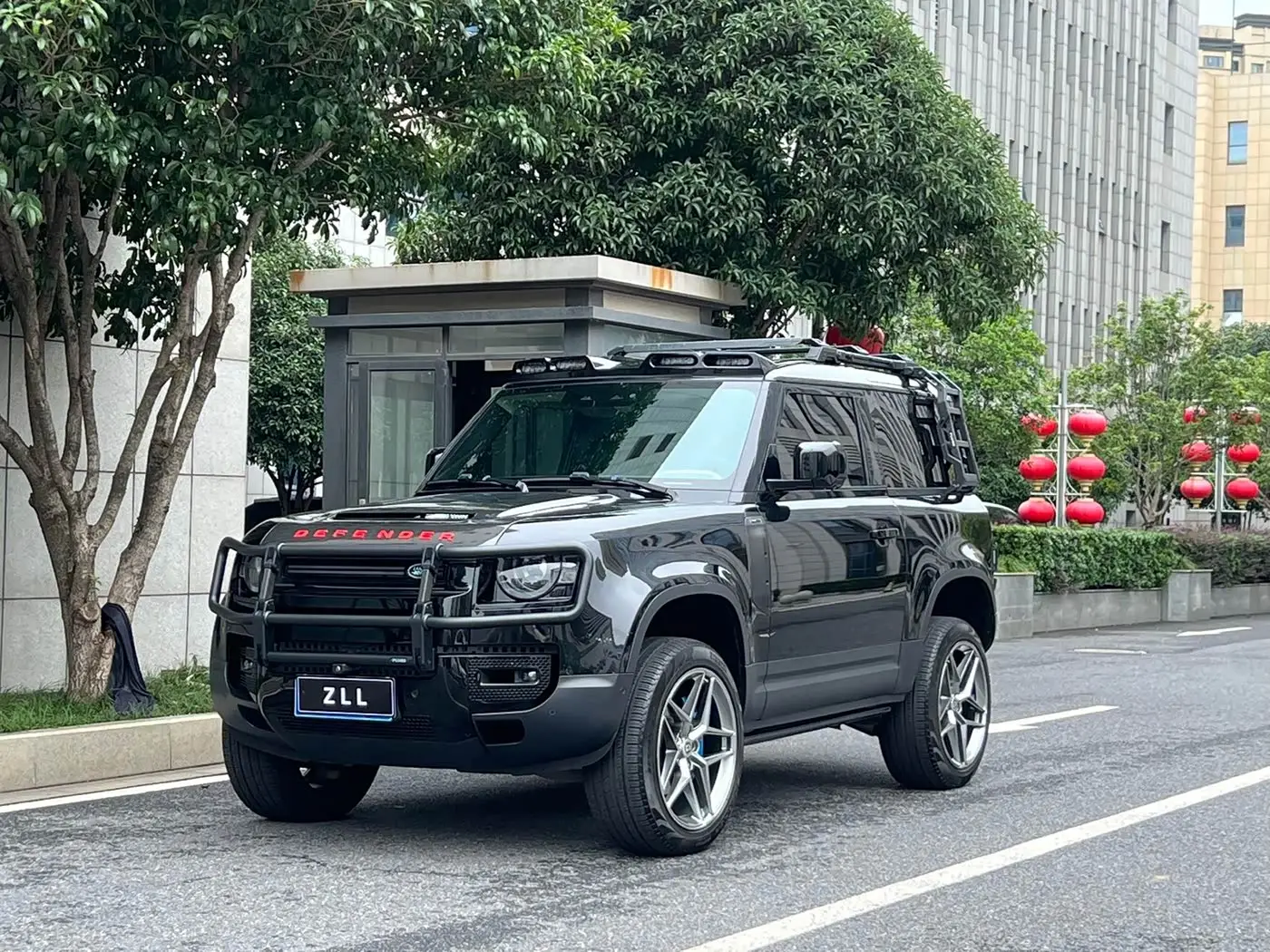 Land Rover Defender, 2024