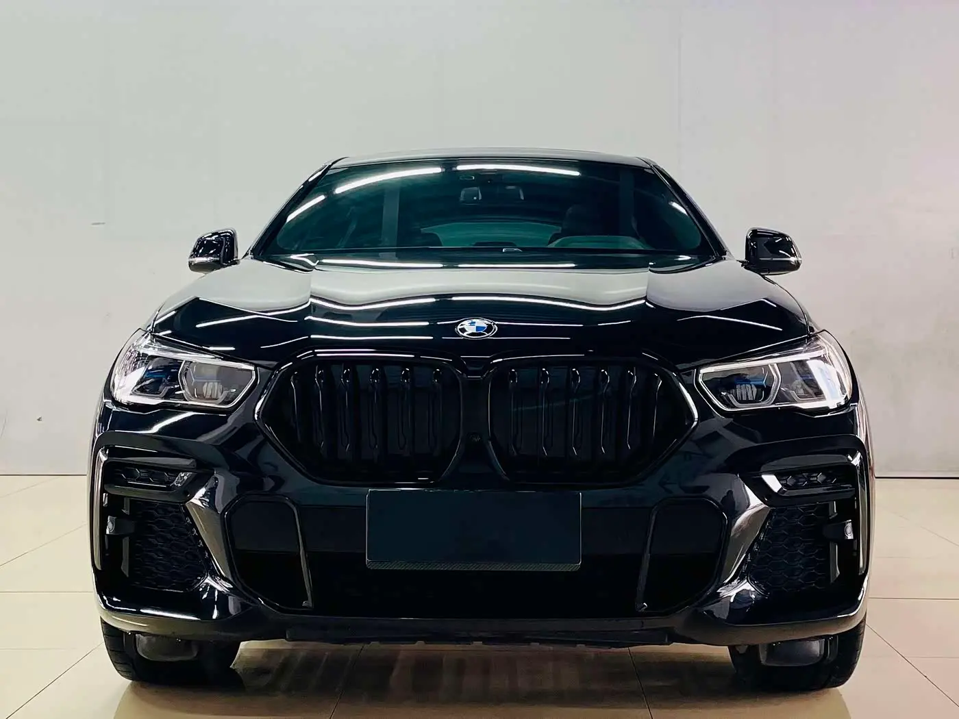 BMW X6 2023 — Photo 1/18