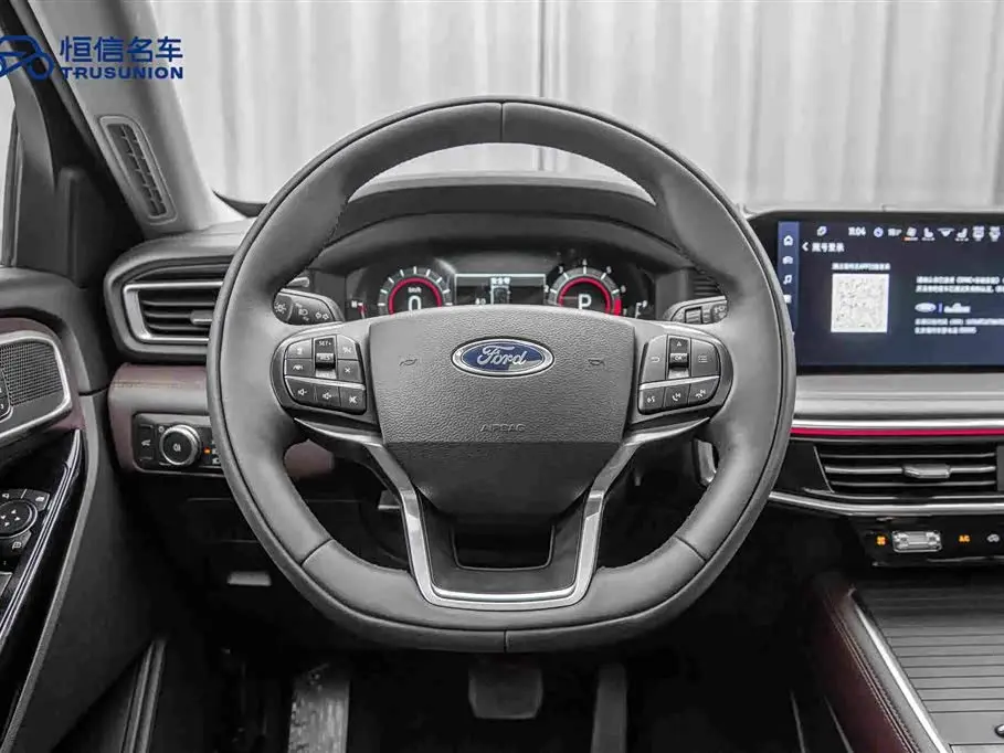 Ford Explorer 2023 — Фото 18/20