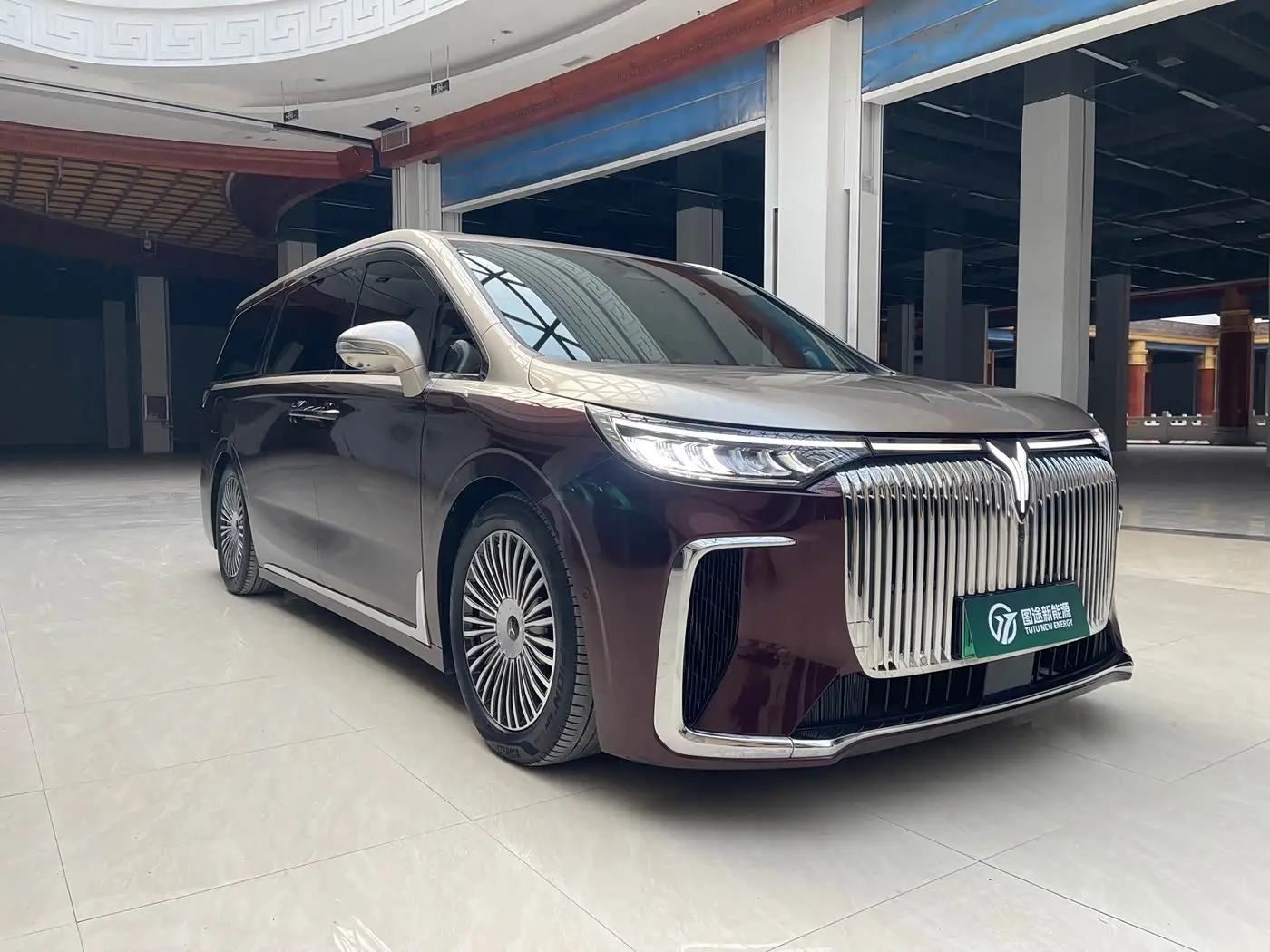 Voyah Auto Voyah Dreamer 2024 — ფოტო 3/20