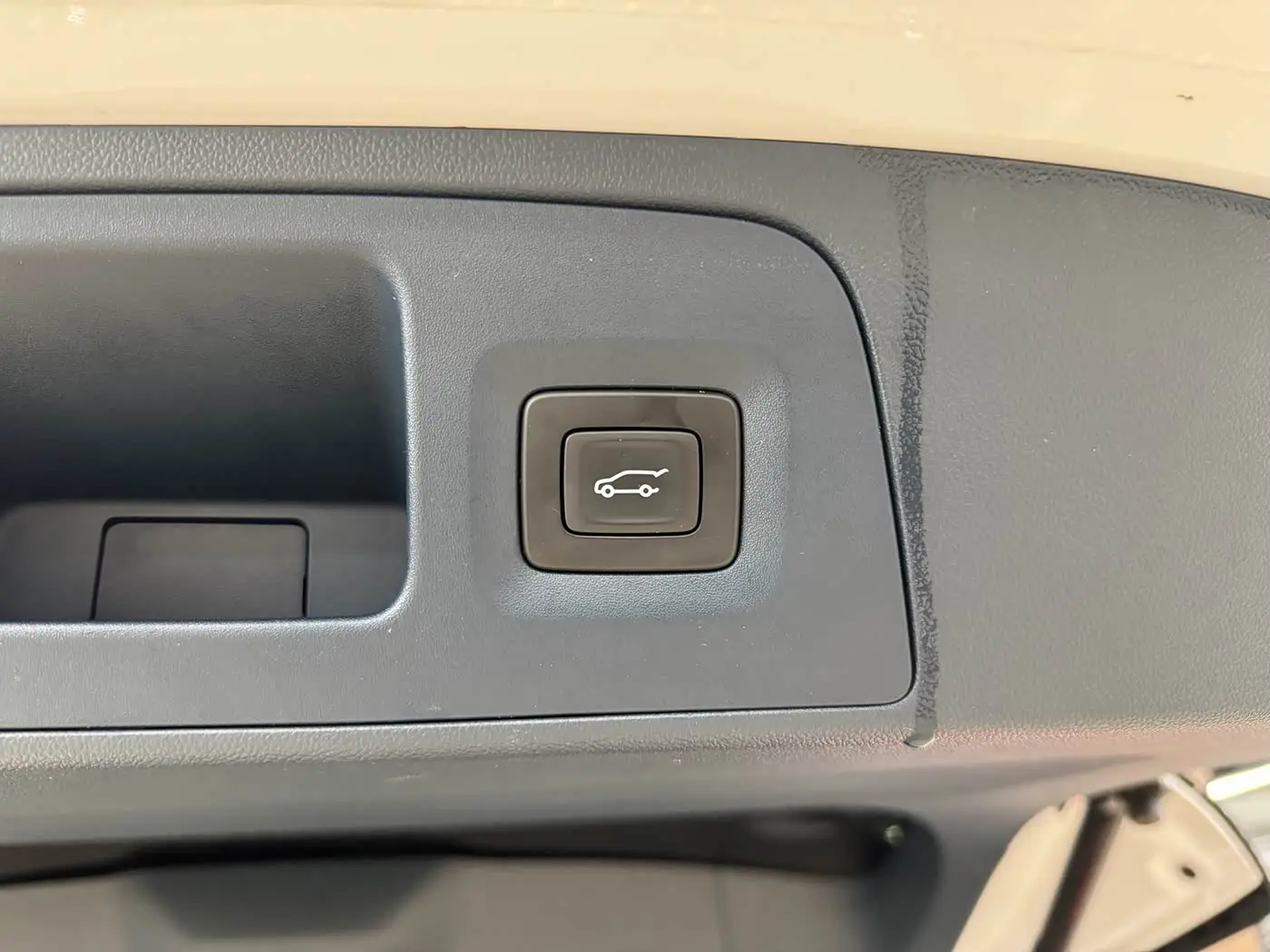 Buick Century 2023 — Photo 19/20