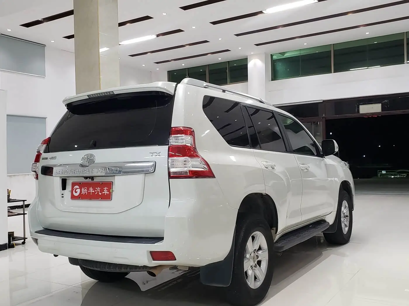 Toyota Prado 2017 — Photo 10/17