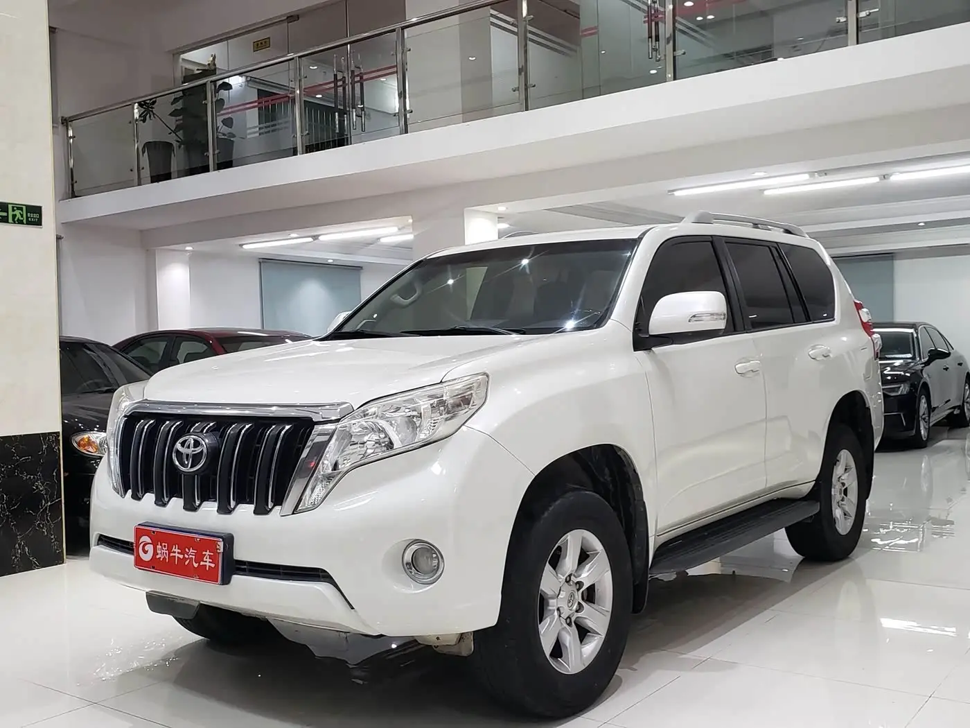 Toyota Prado 2017 — Photo 1/17