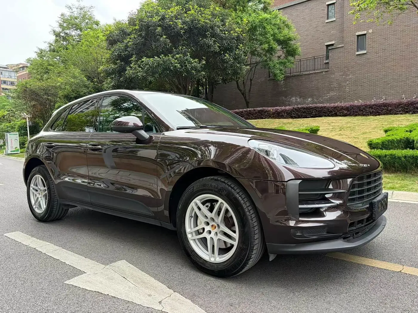 Porsche Macan 2019 — Photo 3/9
