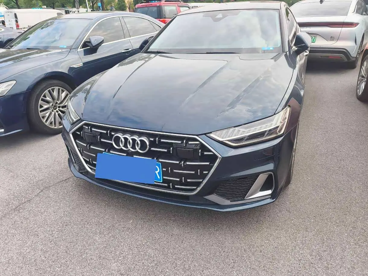 Audi A7L 2024 — Фото 2/10
