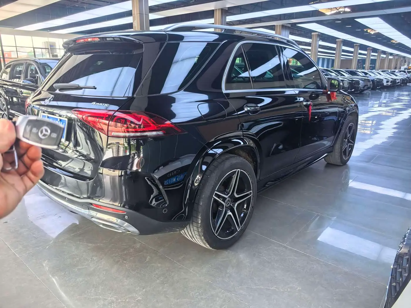 Mercedes-Benz GLE 2021 — Photo 7/7