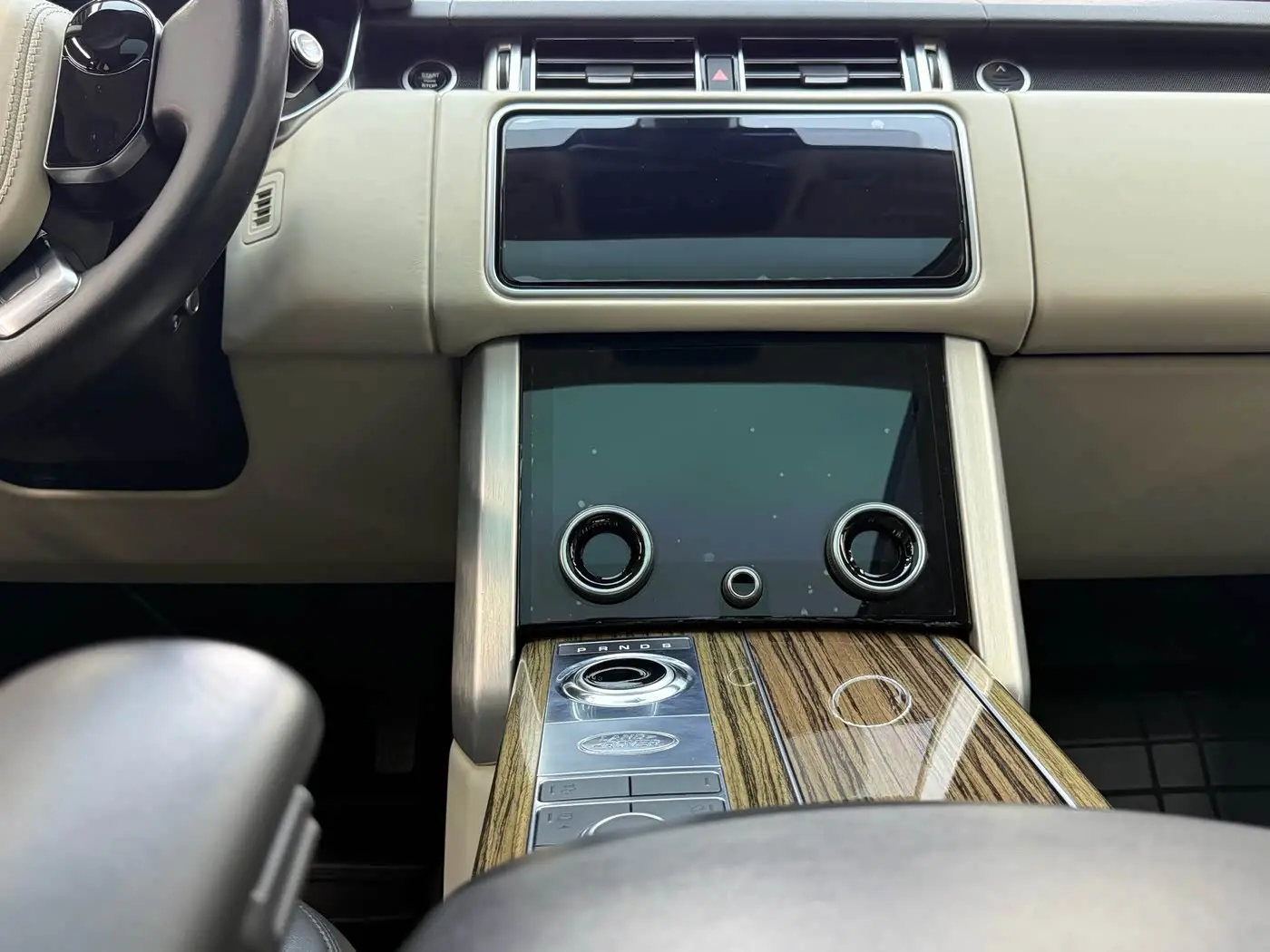 Land Rover Range Rover 2018 — Photo 7/20