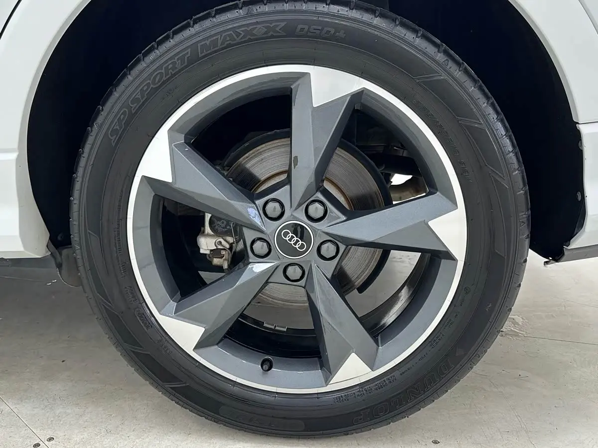 Audi Q3 2022 — Фото 18/18