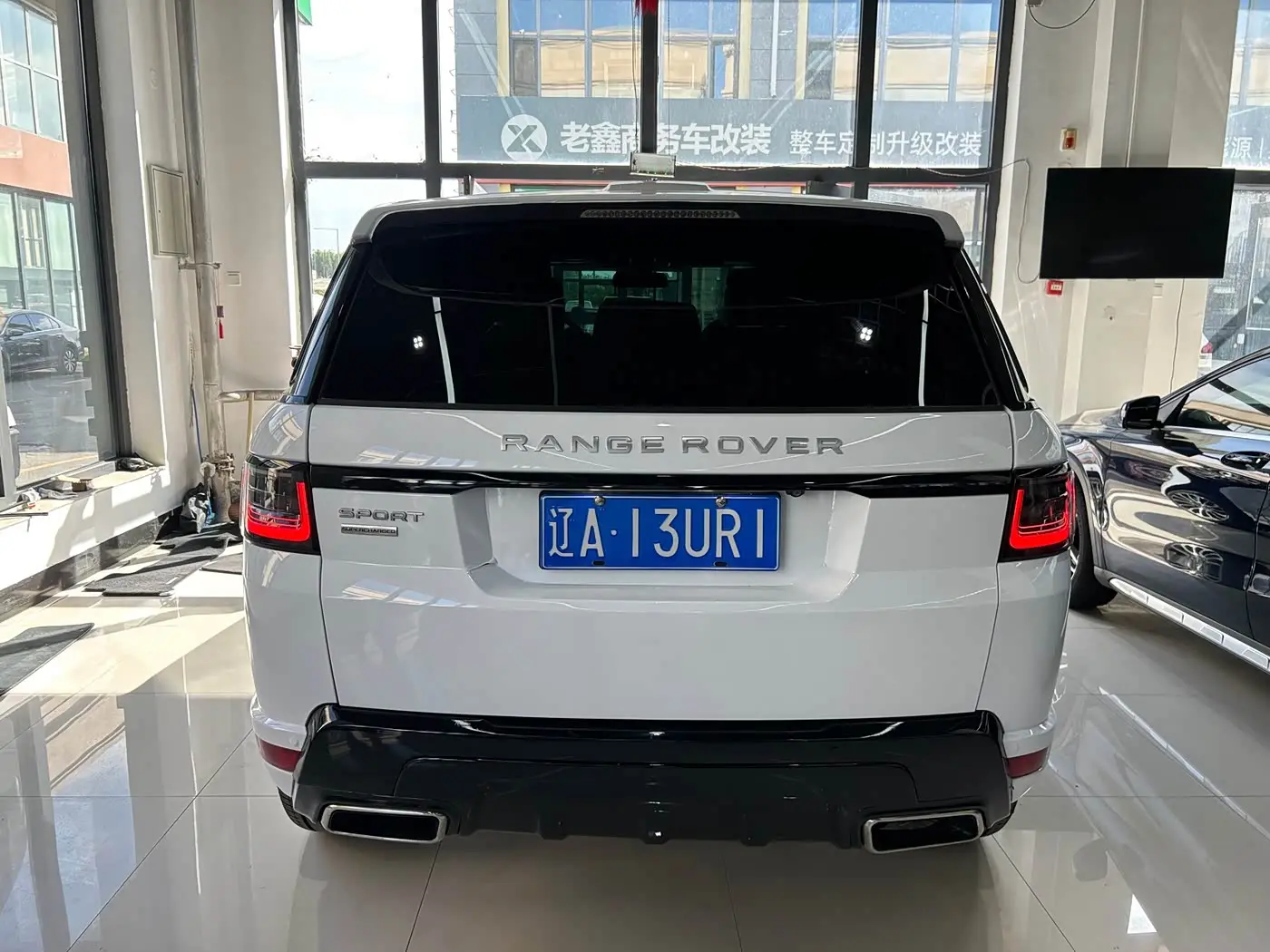 Land Rover Range Rover Sport 2014 — Photo 6/20