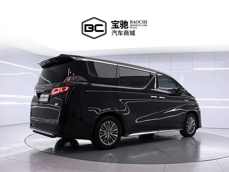 Toyota Vellfire 2023 — Фото 3/20