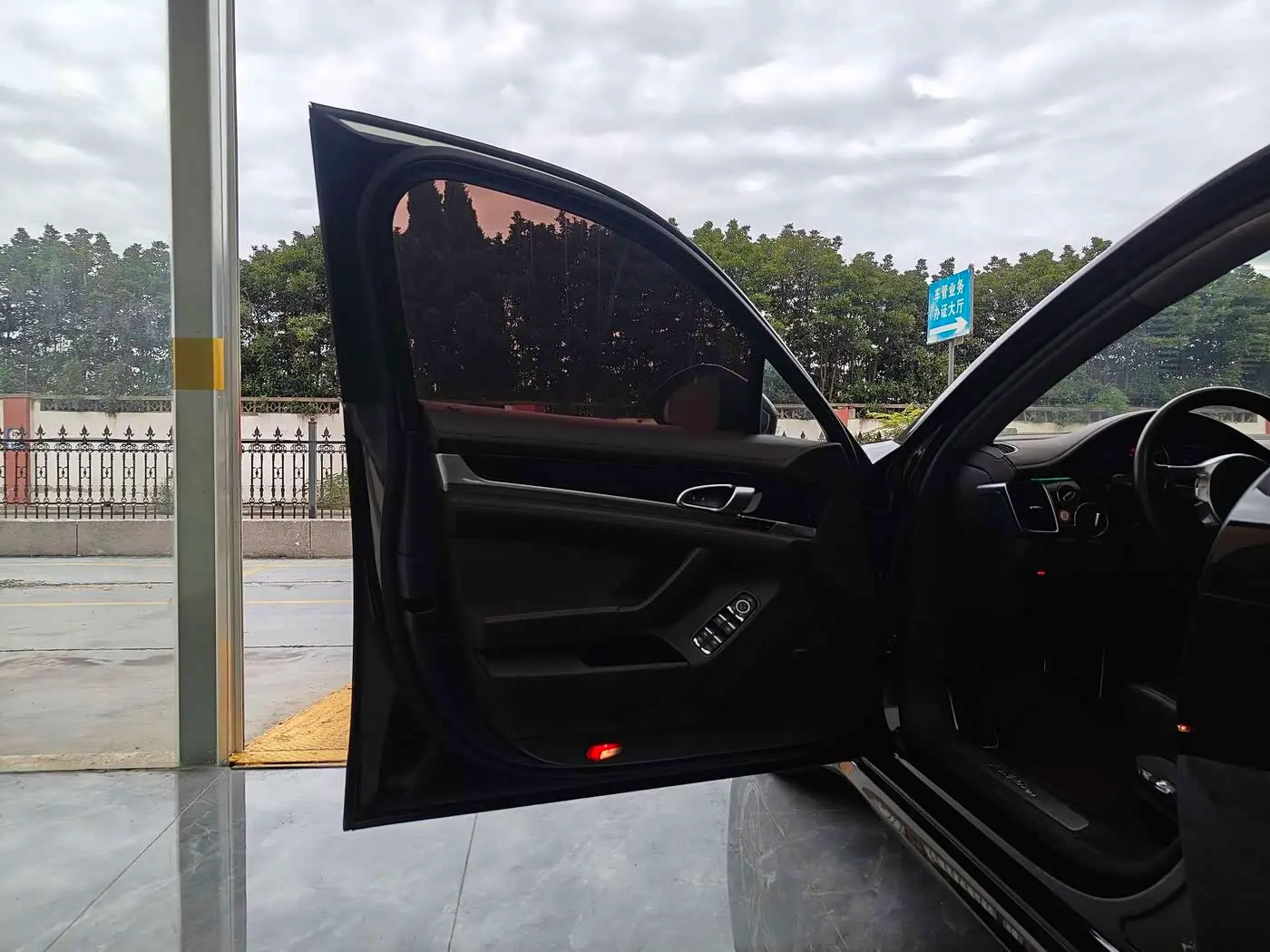 Porsche Panamera 2016 — Photo 8/17