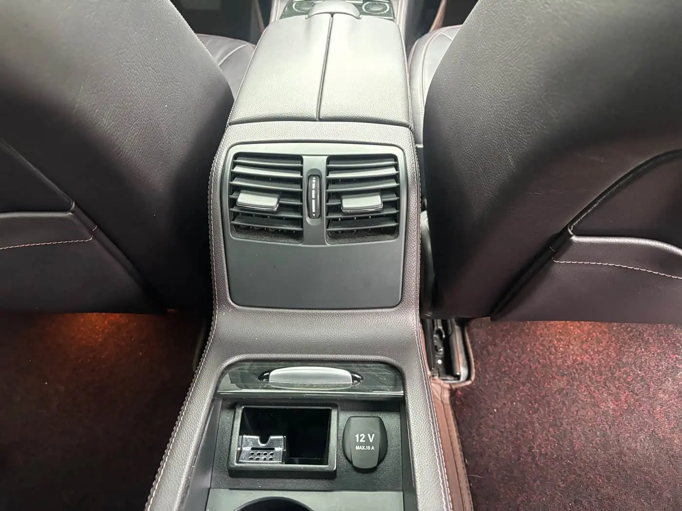 Mercedes-Benz CLS 2014 — Photo 13/20
