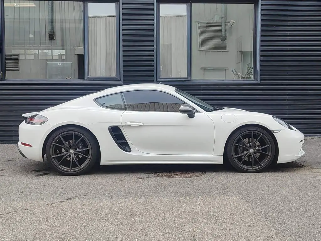 Porsche 718 2021 — Photo 12/17