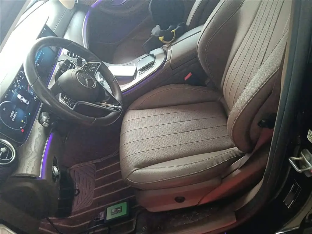 Mercedes-Benz E-Class 2023 — Photo 11/20