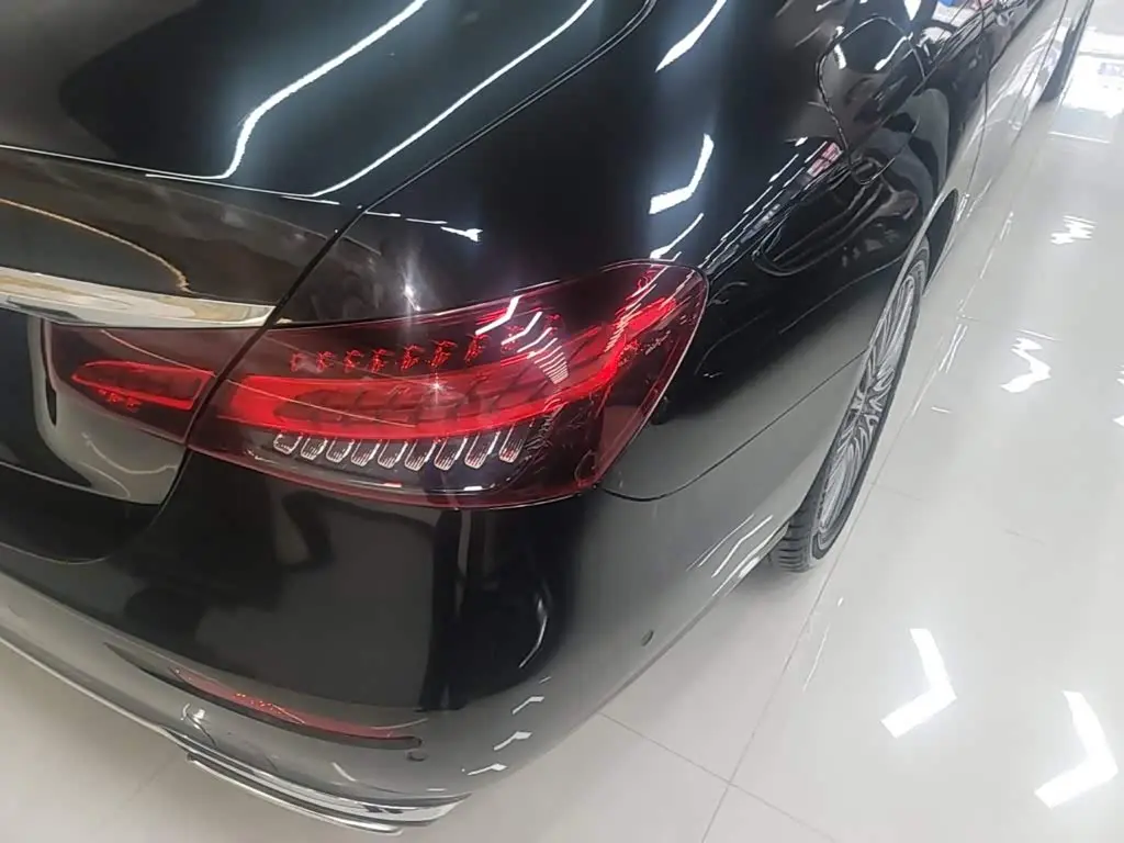 Mercedes-Benz E-Class 2023 — Şəkil 8/20