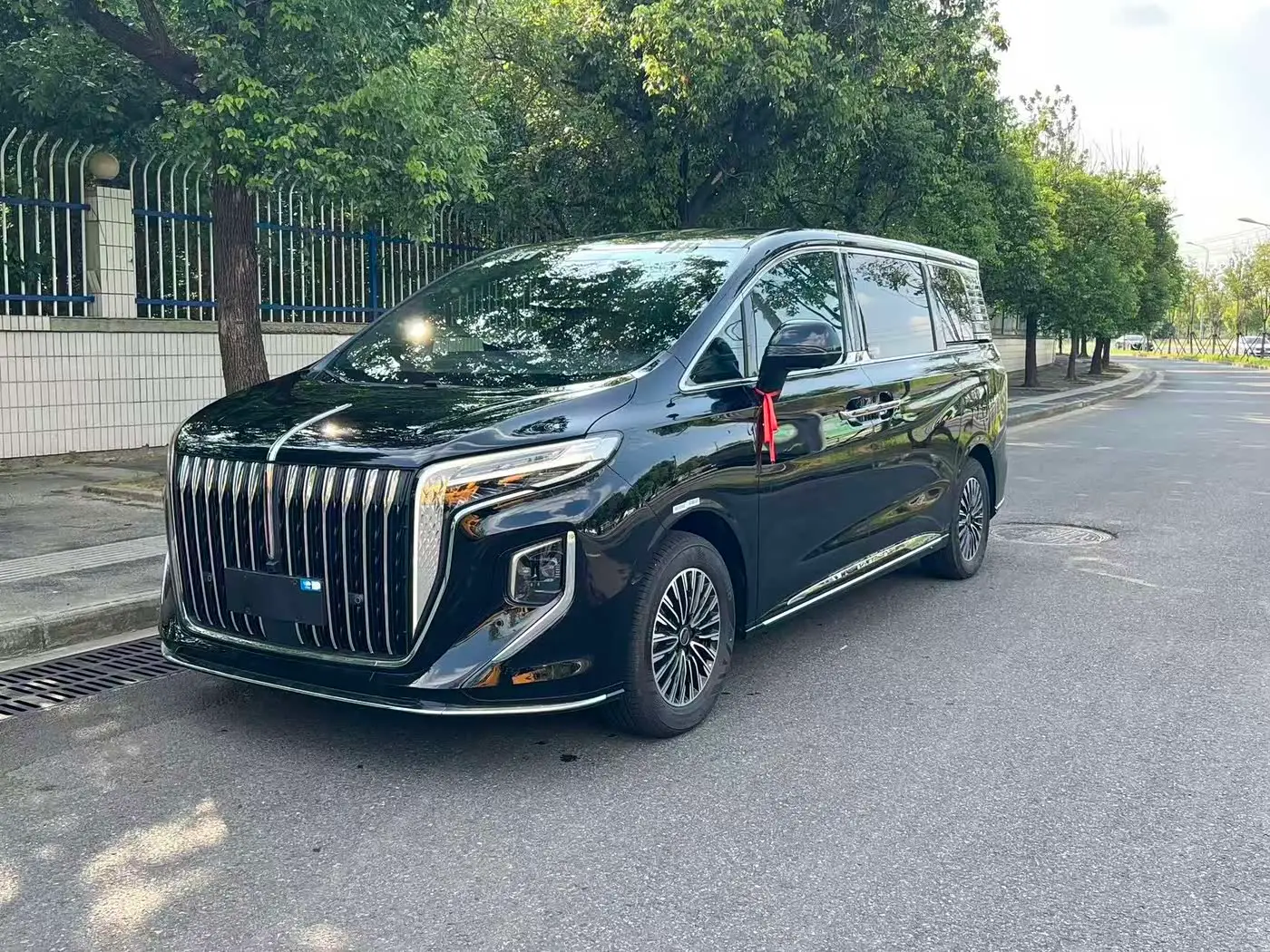 Hongqi HQ9 PHEV, 2026