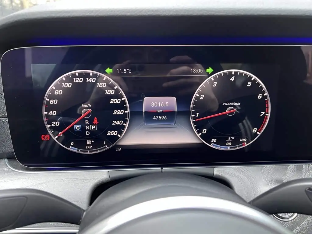 Mercedes-Benz CLS 2020 — ფოტო 14/16
