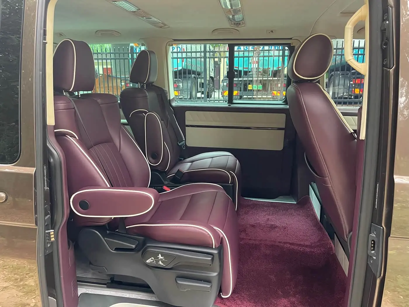 Volkswagen Multivan 2016 — Photo 9/13