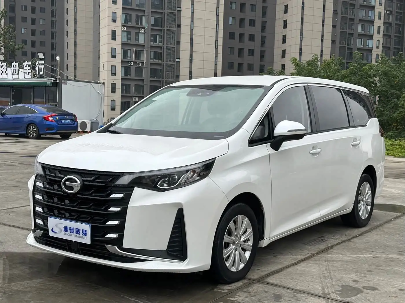 GAC Trumpchi Trumpchi M6 2022 — Photo 1/20