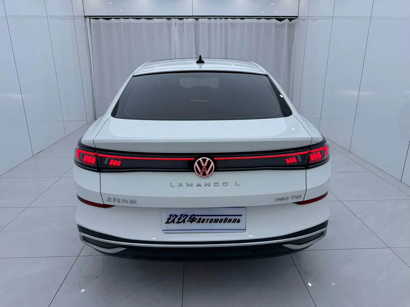 Volkswagen Lamando 2022 — Photo 5/19