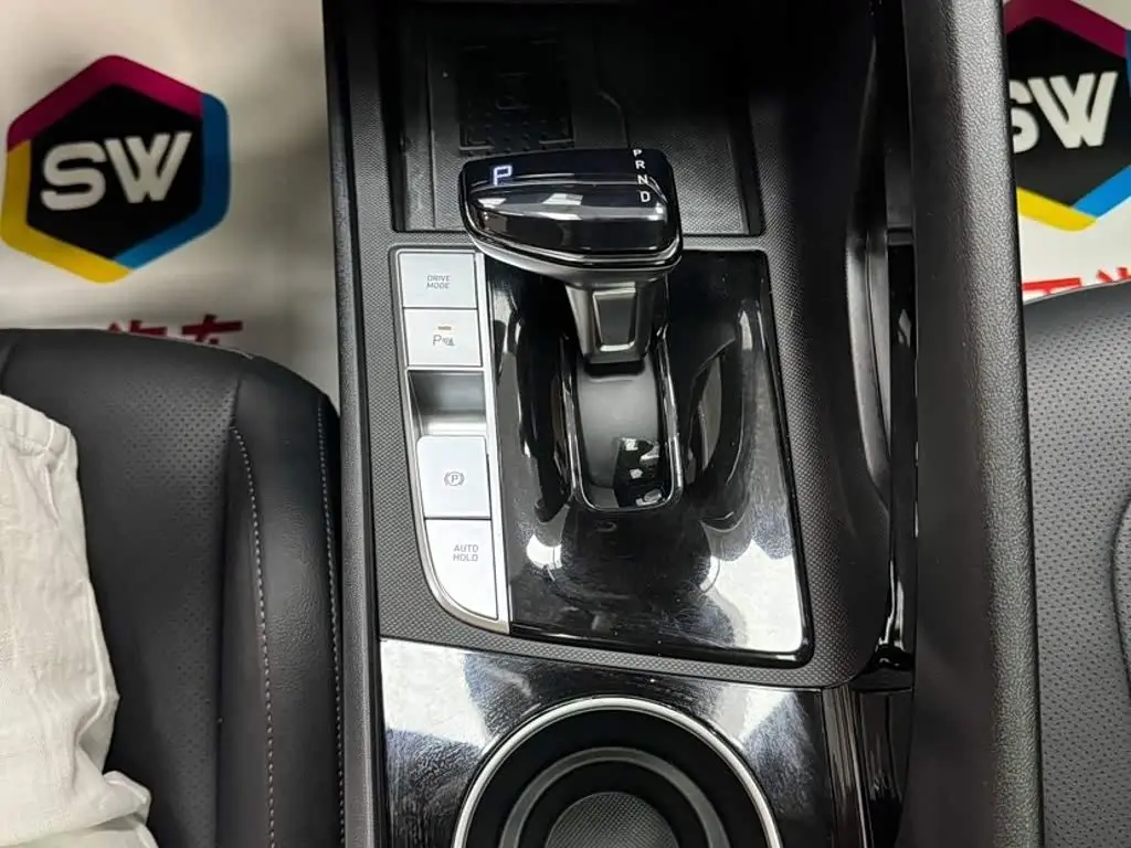 Hyundai Elantra 2022 — Photo 12/20