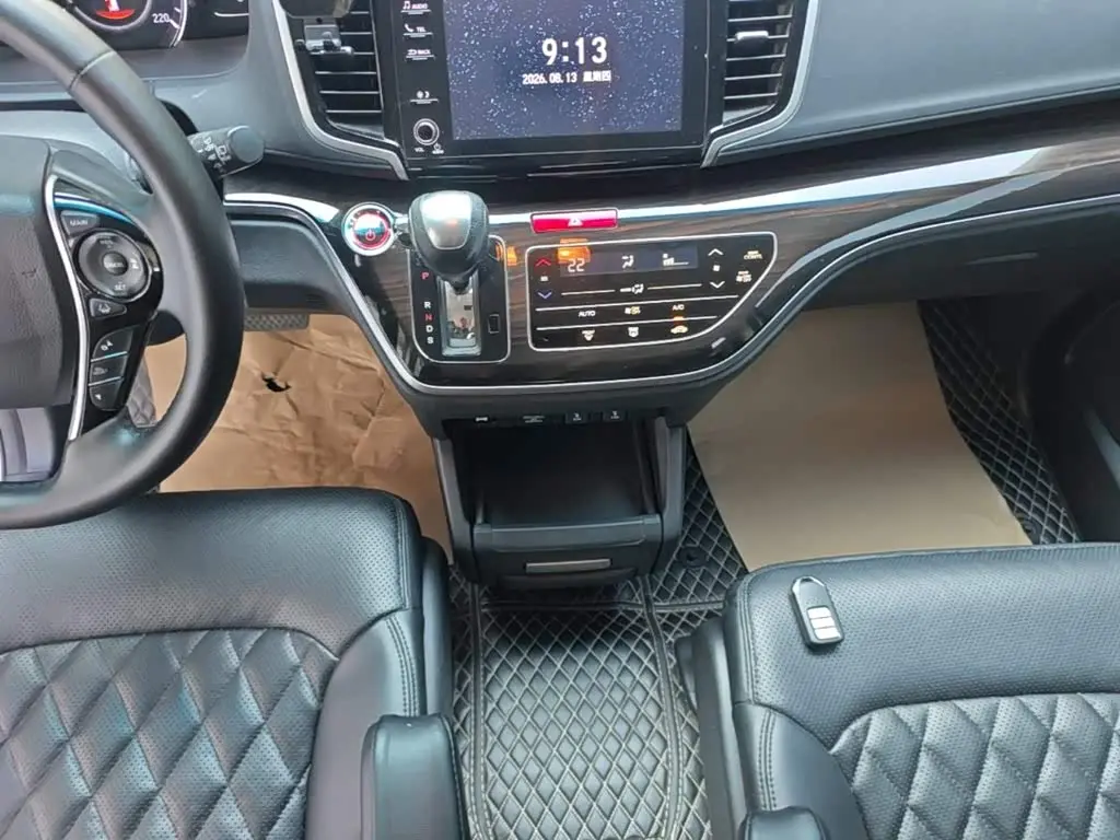 Honda Odyssey 2021 — Photo 14/20