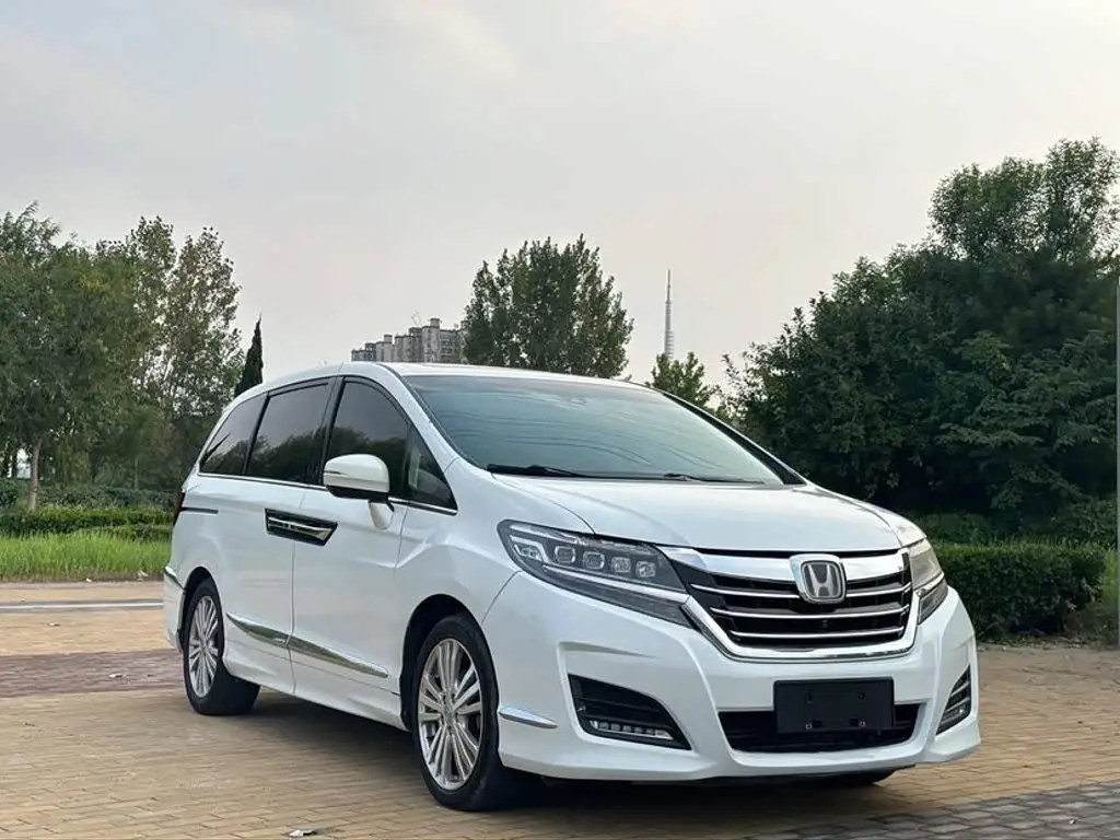 Honda Elysion 2019 — Photo 3/9