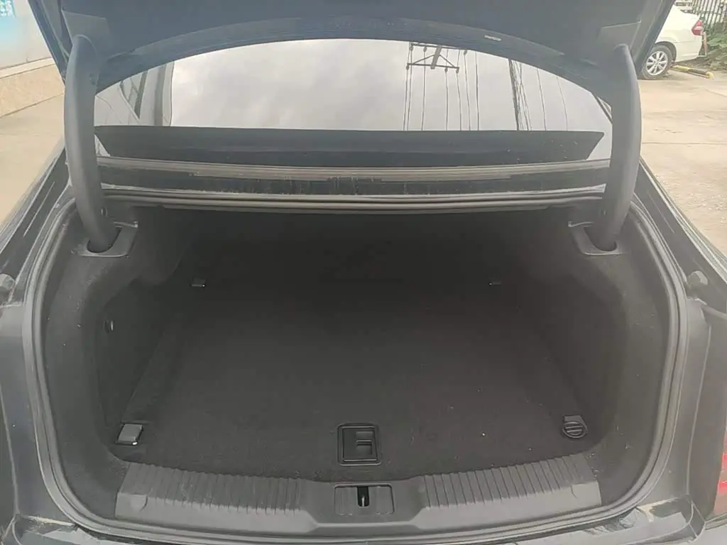 Hongqi H9 2025 — Photo 19/20