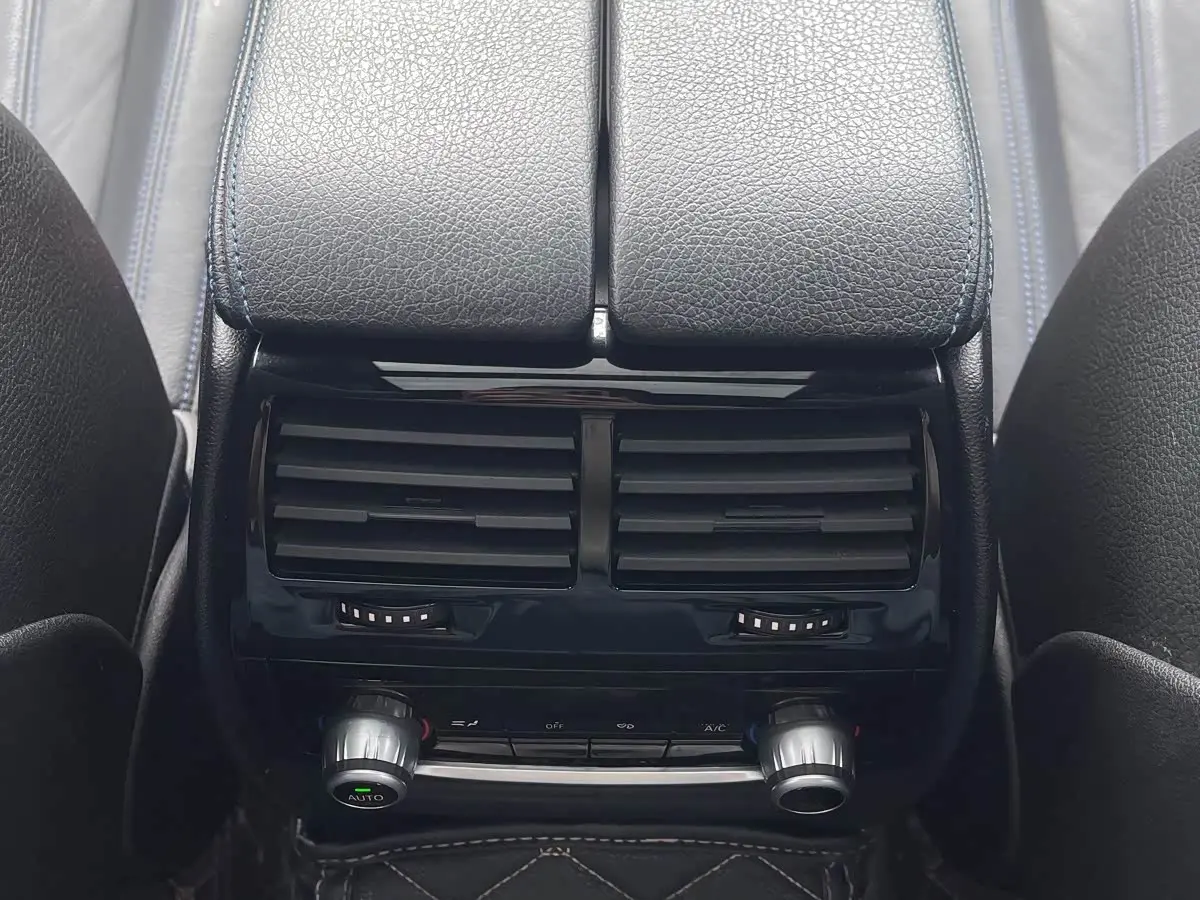 BMW 6 Series GT 2022 — Photo 19/20