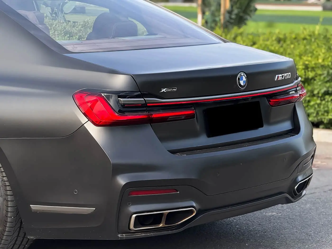 BMW 7 Series 2018 — Фото 16/19