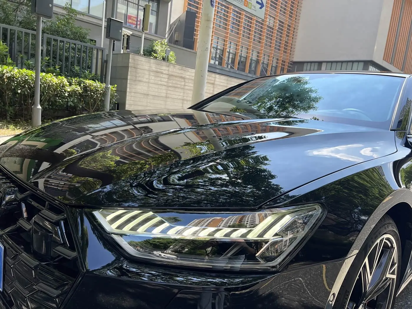 Audi A7L 2024 — Photo 5/20