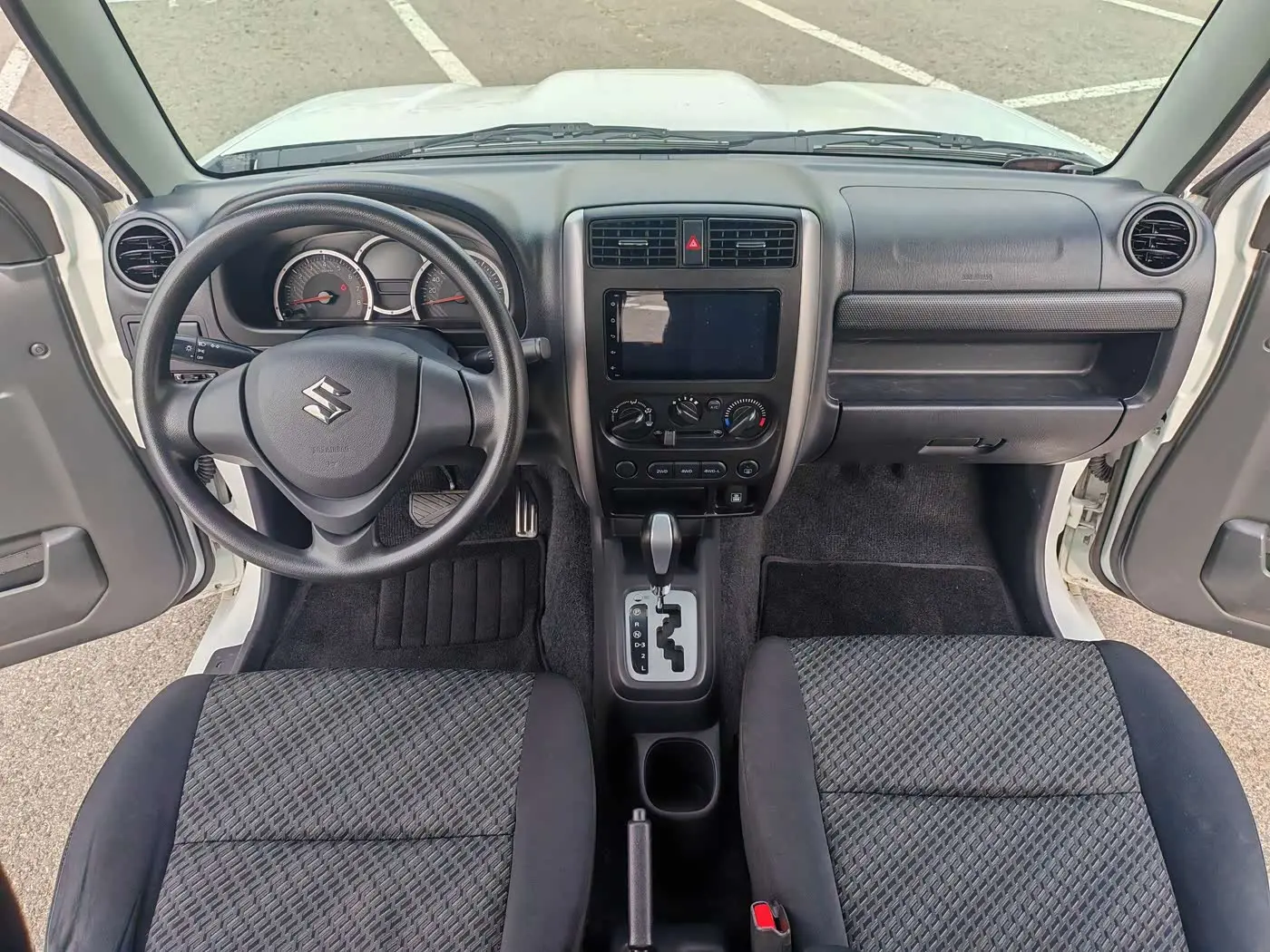 Suzuki Jimny 2017 — Фото 10/20